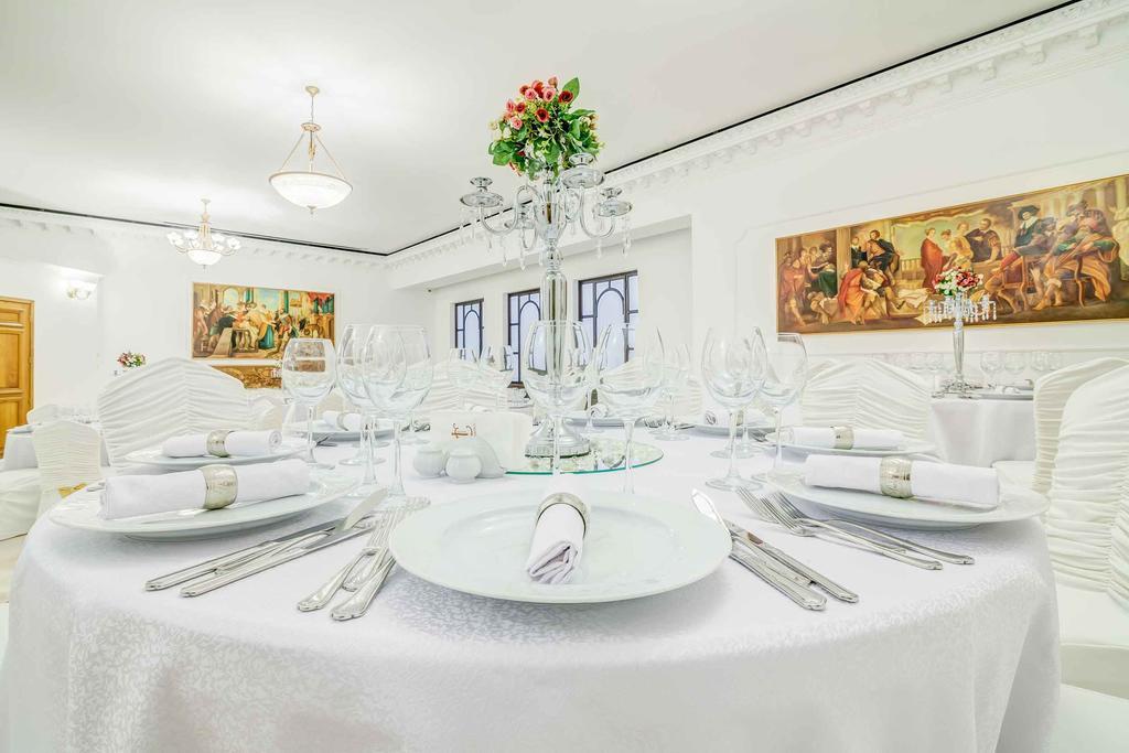 Capitol Hotel Bükreş Dış mekan fotoğraf